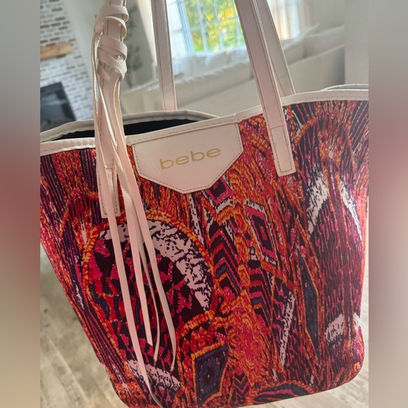 This multi-colored BEBÉ beach bag - Picture 1 of 3